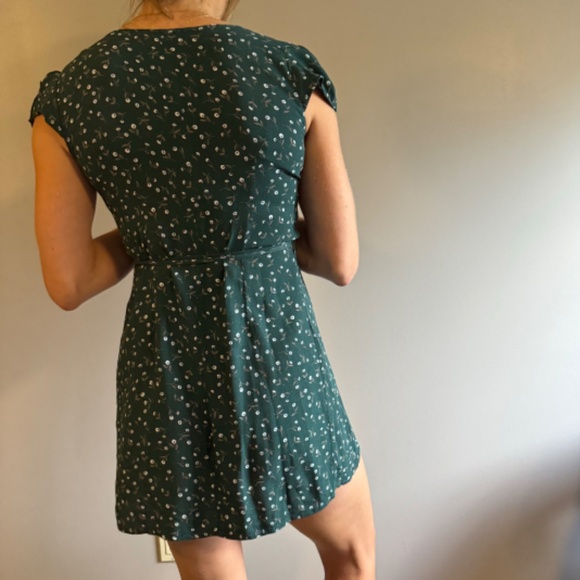 Brandy Melville Flower Wrap Dress - Picture 2 of 7